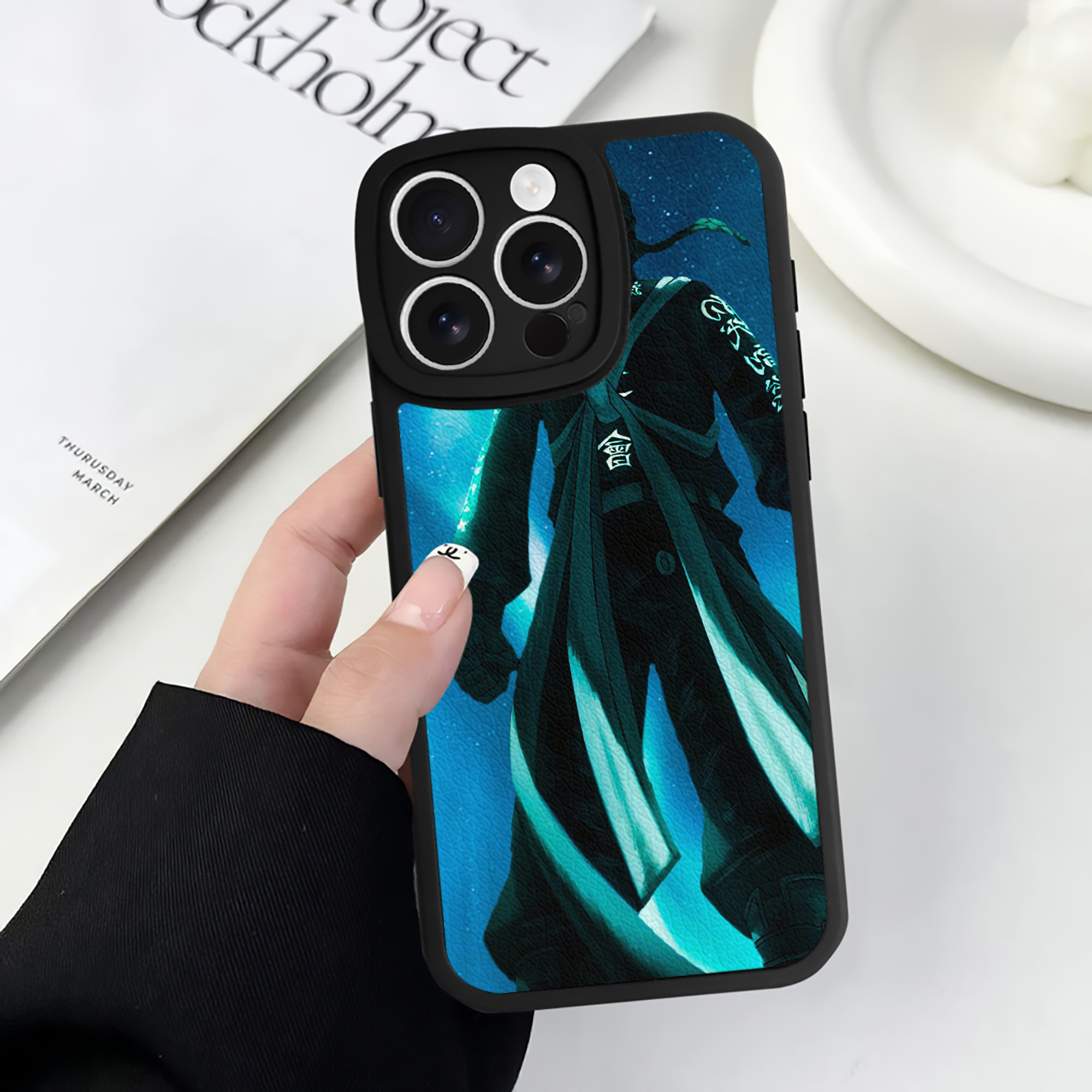 （画像用） 東京リベンジャーズ Tokyo Revengers 【iPhone 16シリーズ対応】シリコンスマホケース（レザー調） 材質：シリコン